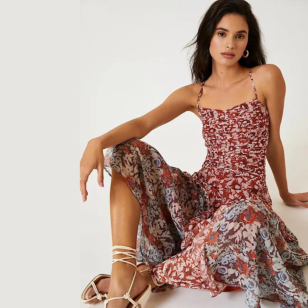 NWT Let Me Be Ruffled Midi Dress RED PINK FLORAL - SIZE M
